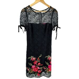 Betsey Johnson Lace Floral Embroidered Sheer‎ Yoke Short Sleeve Dress Sz 8